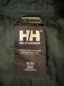 Зимняя парка Helly Hansen р. M (3 фото из 3)