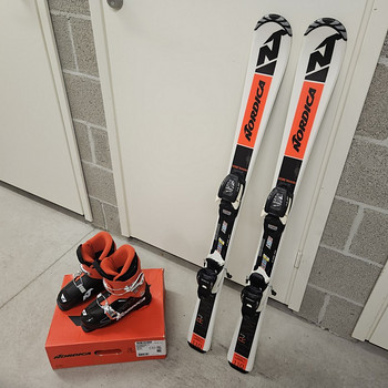 Горные лыжи NORDICA 110см, горнолыжные ботинки NORDICA 21см