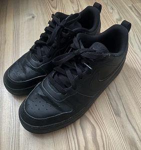 NIKE tossud (1 foto / 3)