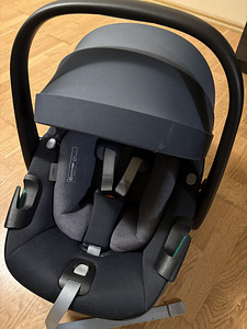 Maxi Cosi Pebble 360 turvahäll (1 foto / 1)