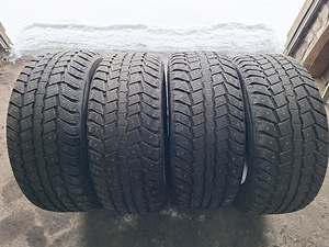 275/55/R20 Sailun Ice Blazer WST2 naastrehvid (1 foto / 4)