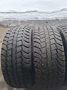 275/55/R20 Sailun Ice Blazer WST2 naastrehvid (2 foto / 4)