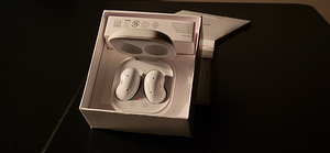 SAMSUNG Galaxy Buds Live (2 фото из 5)