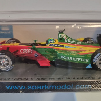 Lucas di Grassi 1/43 Audi Formula E Champion