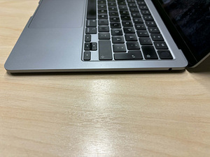 Продается Apple MacBook Air M2 (2022). (4 фото из 7)