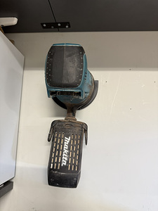 Makita ja muude 125mm eksentriklihvija hoidik (2 foto / 2)