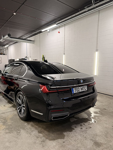 BMW 730d (3 фото из 9)