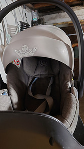 Cybex (1 фото из 5)