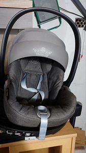 Cybex (5 фото из 5)