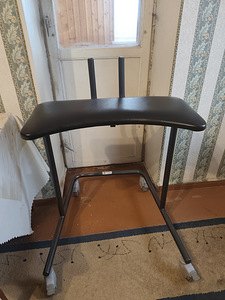 Küünarvarre toega käimisraamid (taastusravi) (1 foto / 3)