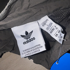 Adidas Real Madridi jope, suurus L (4 foto / 5)