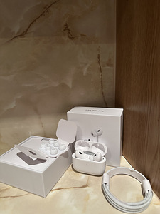 Apple AirPods 2 (1 фото из 2)