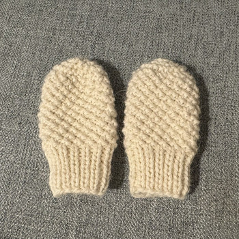 Käsitsi kootud beebikindad