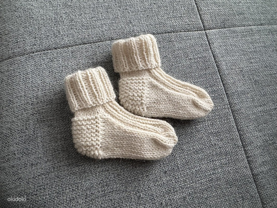 Käsitsi kootud beebisokid