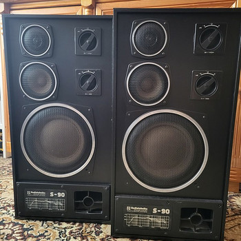Продам колонки s 90