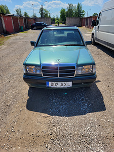 Mercedes 190 (1 foto / 6)
