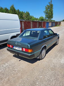 Mercedes 190 (5 foto / 6)