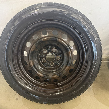 Bridgestone Blizzak 205/55R16 M+S 6-7мм. (с дисками Toyota)