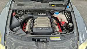 Audi A6 S-Line Facelift Avant 2.8 V6 FSI 140 кВ (12 фото из 12)