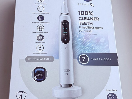 Oral-B iO Series 9s White Alabaster