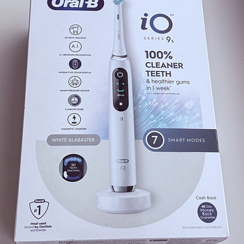 Oral-B iO Series 9s White Alabaster