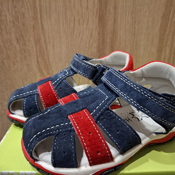 Новые Детские кожанные босоножки