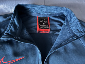 Laste Nike treeningsärk S (2 foto / 3)