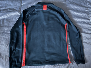 Laste Nike treeningsärk S (3 foto / 3)