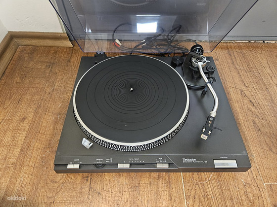 Проигрыватель Technics SL-D3 с прямым приводом и полностью а