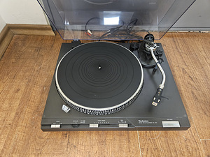 Проигрыватель Technics SL-D3 с прямым приводом и полностью а (1 фото из 4)