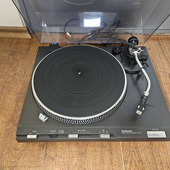Проигрыватель Technics SL-D3 с прямым приводом и полностью а