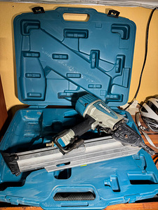 Makita naelpüstol AN943 (2 foto / 2)