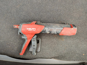 HILTI HDM 330 (1 foto / 2)
