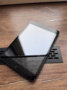 iPad mini (1 фото из 6)