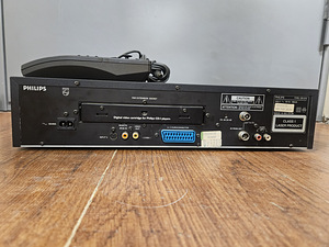 Philips CDi 210 Стерео Компакт-диск Плеер (3 фото из 3)
