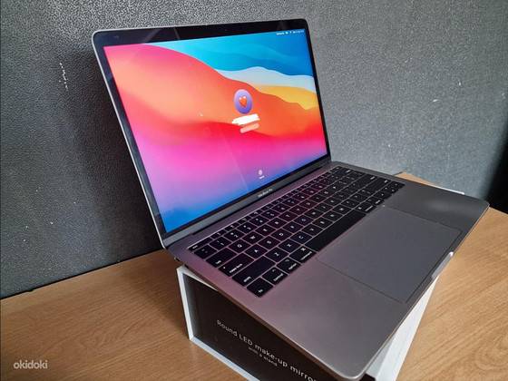 Macbook Pro 13" (2016)