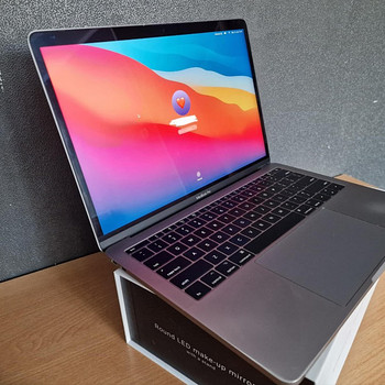 Macbook Pro 13" (2016)