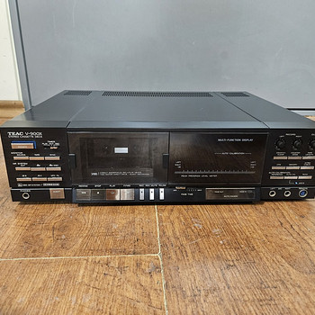 TEAC V-900X Stereo Cassette Deck