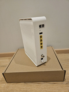 Technicolor CGA2121 modem/ruuter (Elisa) (2 foto / 2)