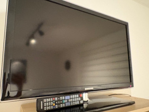 Samsung UE32D4000NW 32" LED teler – töökorras (3 foto / 7)