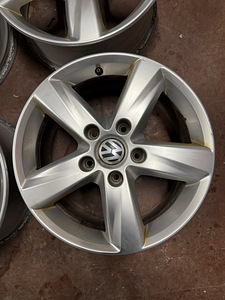 17" Volkswagen Touareg originaalveljed 5x130 (2 foto / 7)