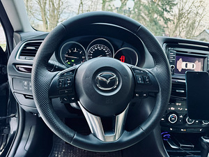 Mazda 6 skyactiv (8 фото из 11)
