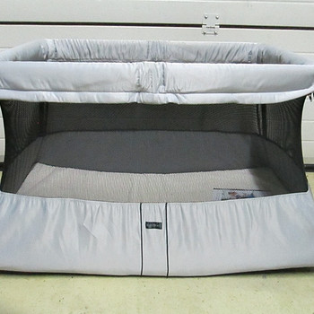 Детская кроватка Babybjörn