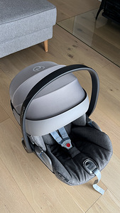 Cybex Cloud Z i-Size 45-87cm автокресло (2 фото из 8)