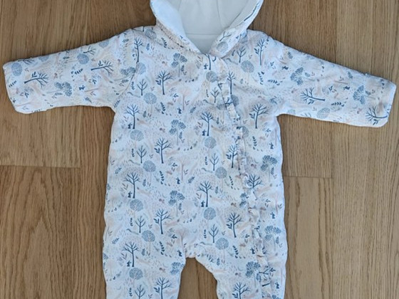 Beebi vatt-kombinesoon trukknööpidega, Mothercare