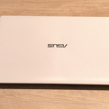 Asus X553M