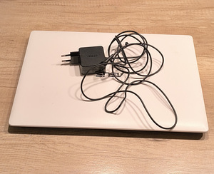 Asus X553M (3 фото из 4)