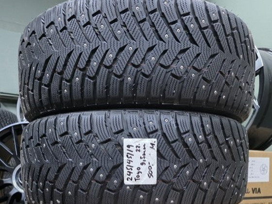 Шины R19 245 45 19 Toyo 9.5мм 2шт