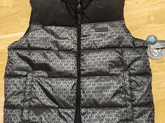 UUS! Meeste soe vest Michael Kors, suurus L, must.