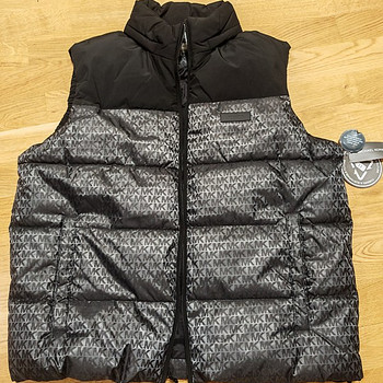 UUS! Meeste soe vest Michael Kors, suurus L, must.